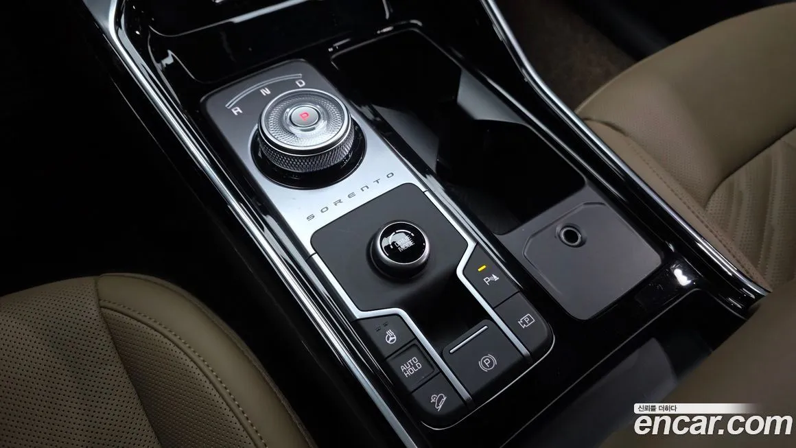 Kia Sorento — фото 7
