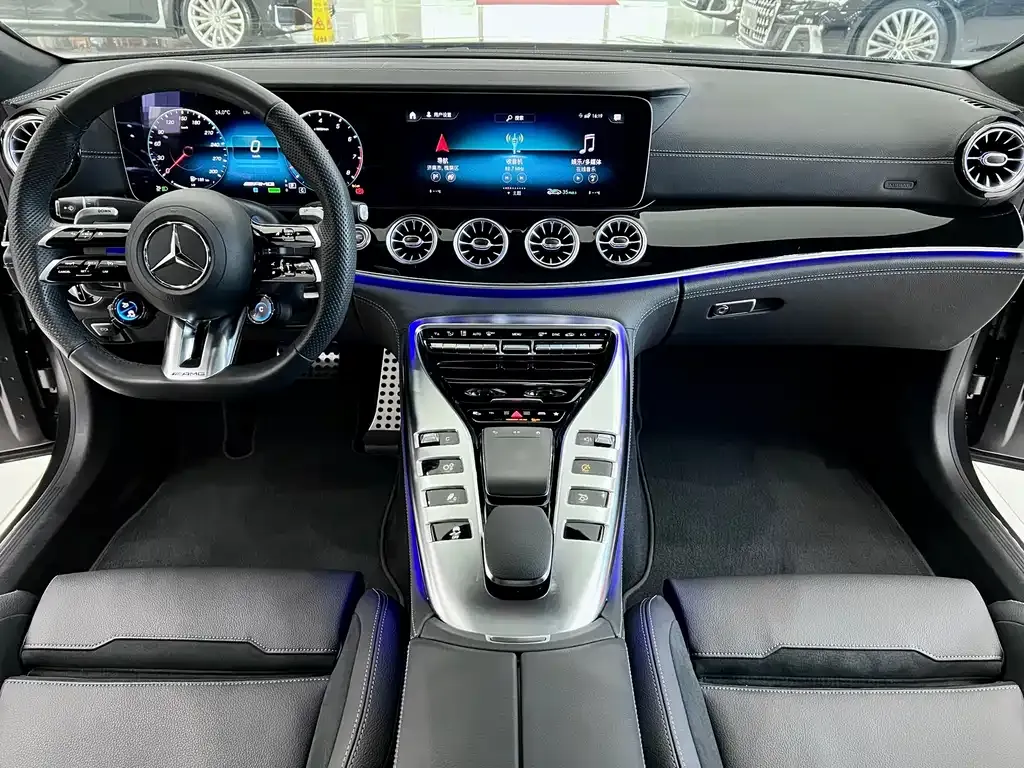 Mercedes-Benz AMG GT — фото 10