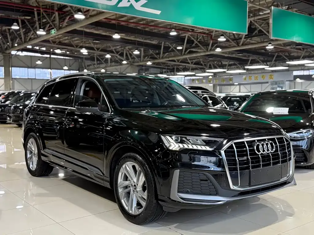 Audi Q7 — фото 2