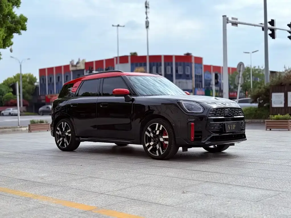 MINI Countryman JCW — фото 10