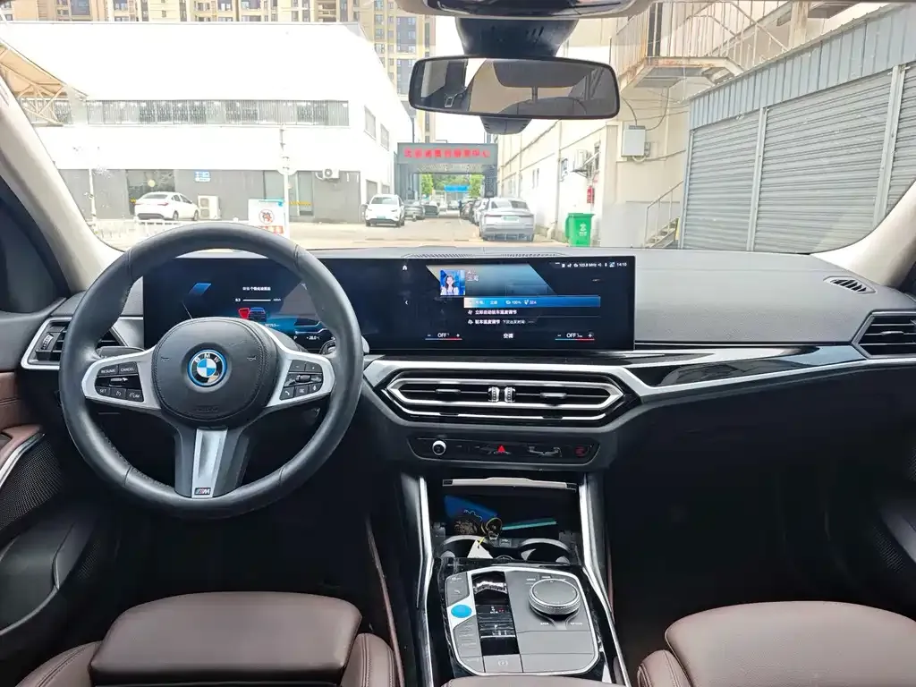 BMW i3 — фото 3