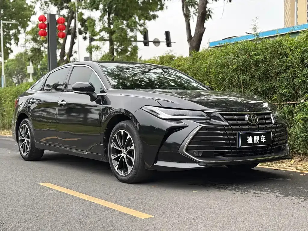 Toyota Avalon — фото 10