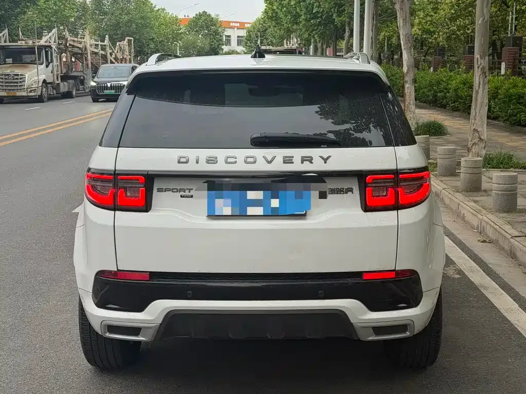 Land Rover Discovery Sport — фото 2