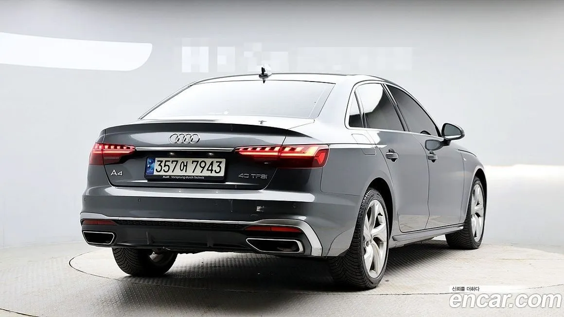 Audi A4 — фото 4