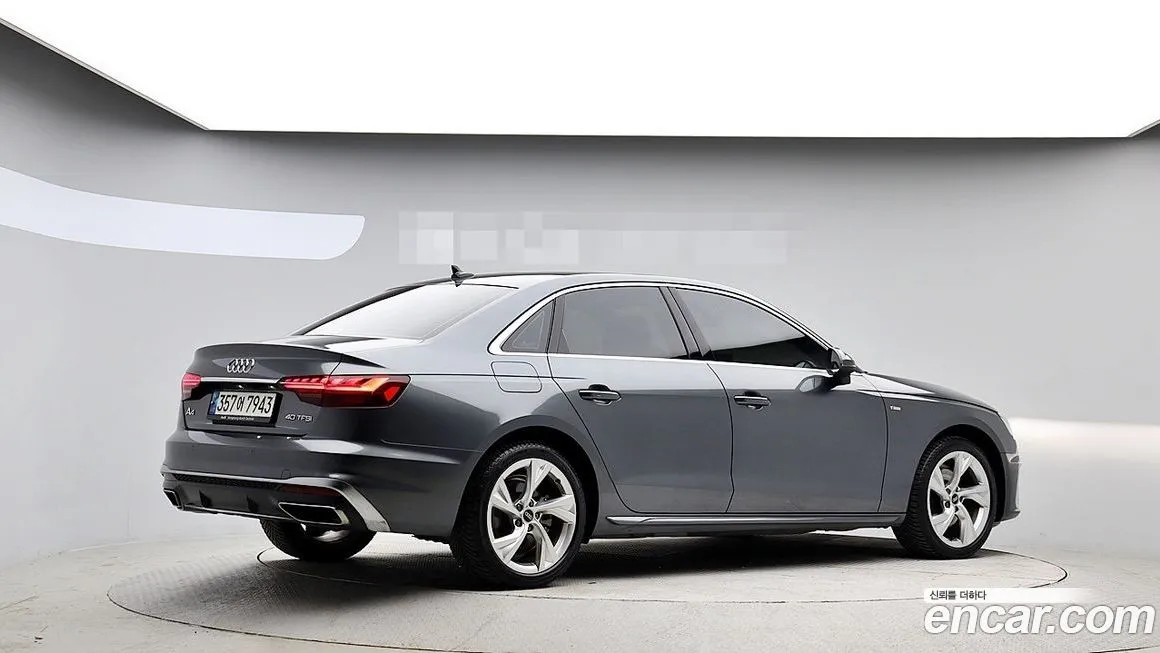 Audi A4 — фото 2