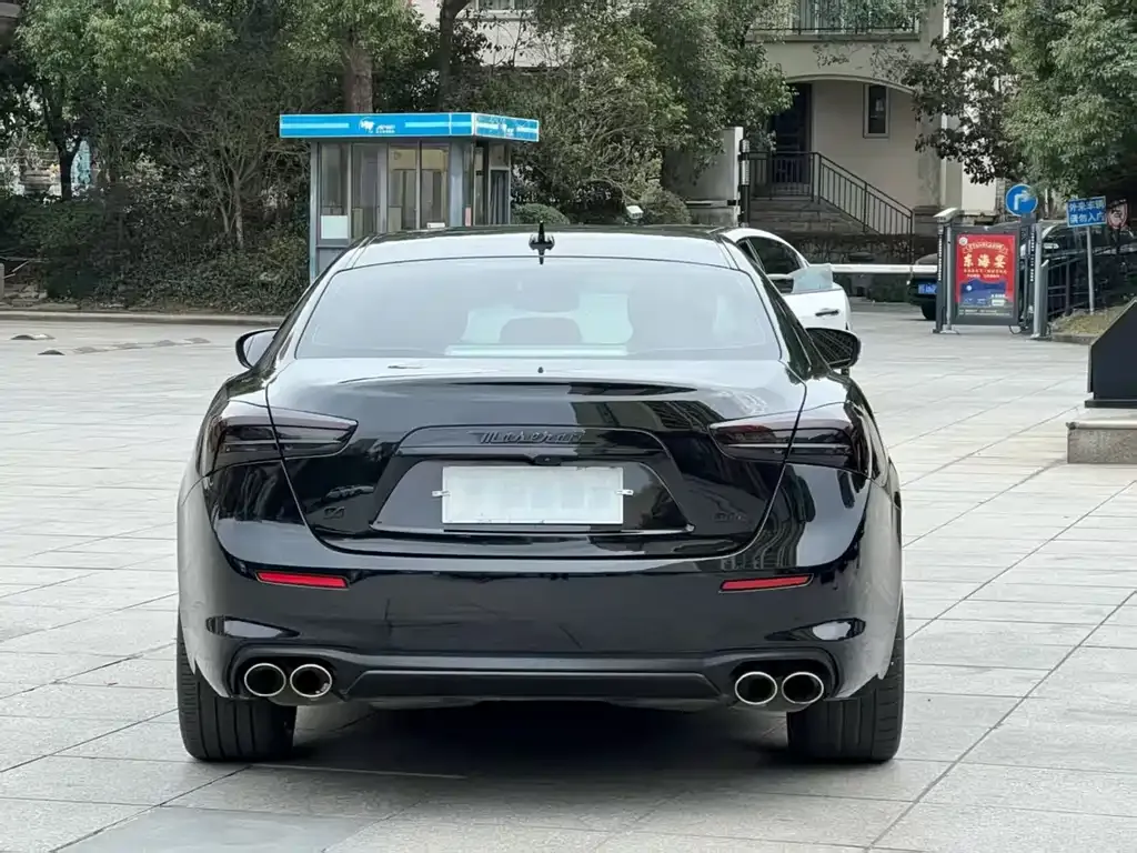 Maserati Ghibli — фото 8
