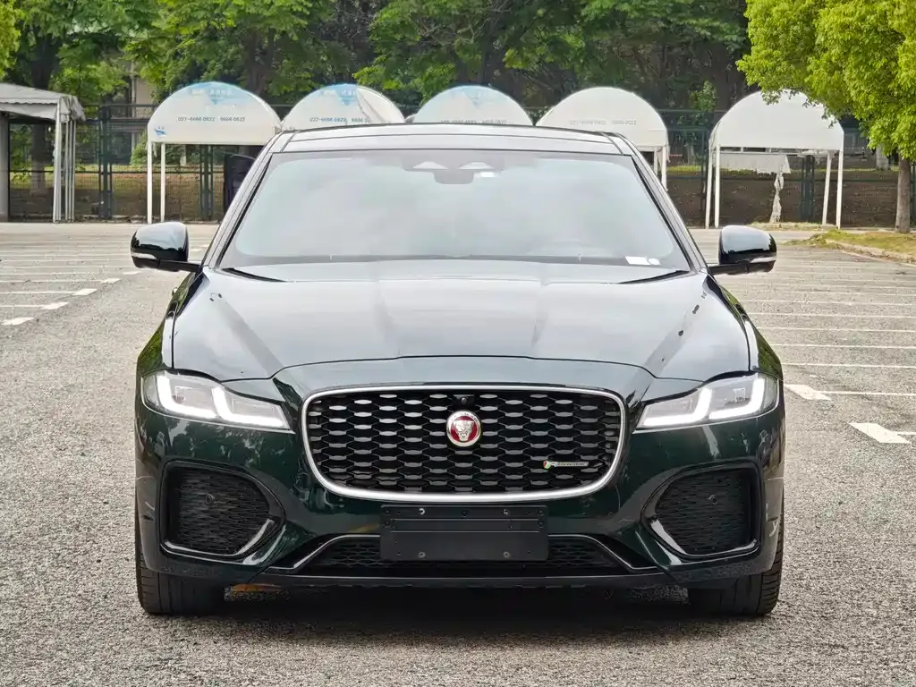 Jaguar XFL — фото 6