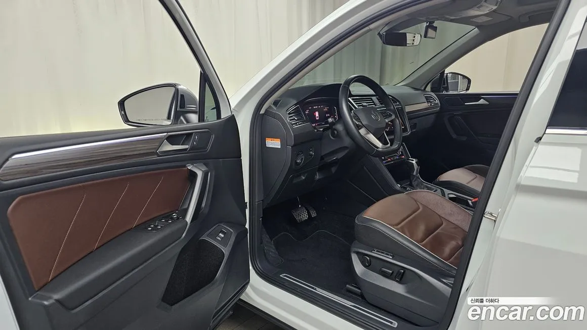 Volkswagen Tiguan — фото 8