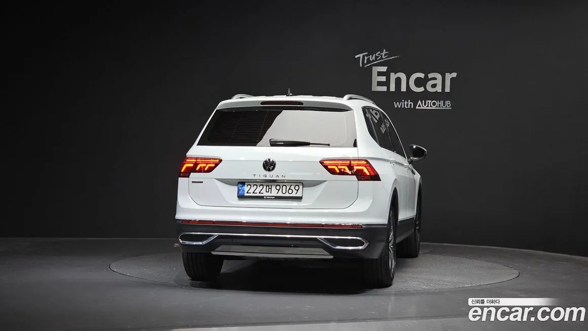 Volkswagen Tiguan — фото 9
