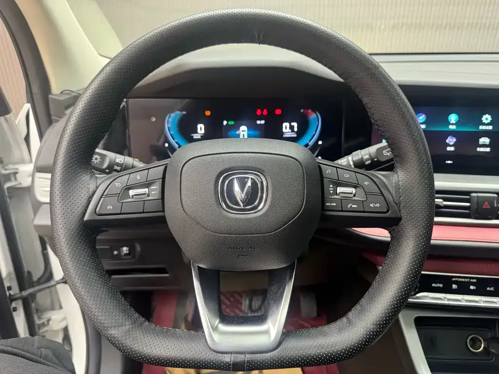 Changan CS55PLUS — фото 10