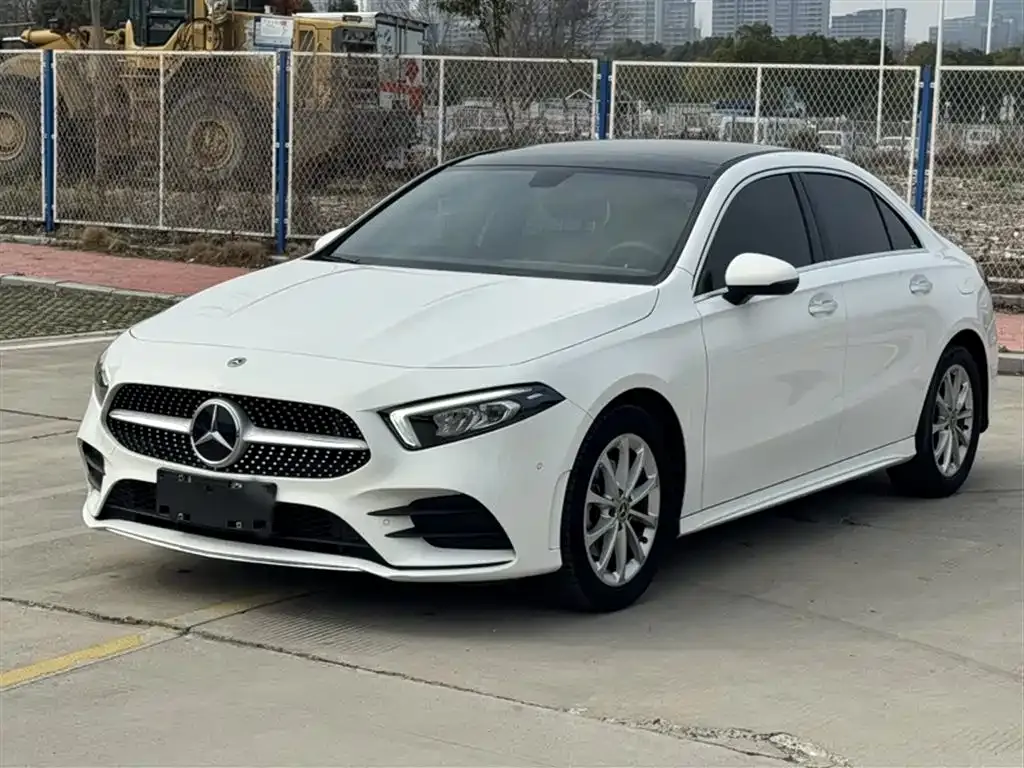 Mercedes-Benz A-Class — фото 1