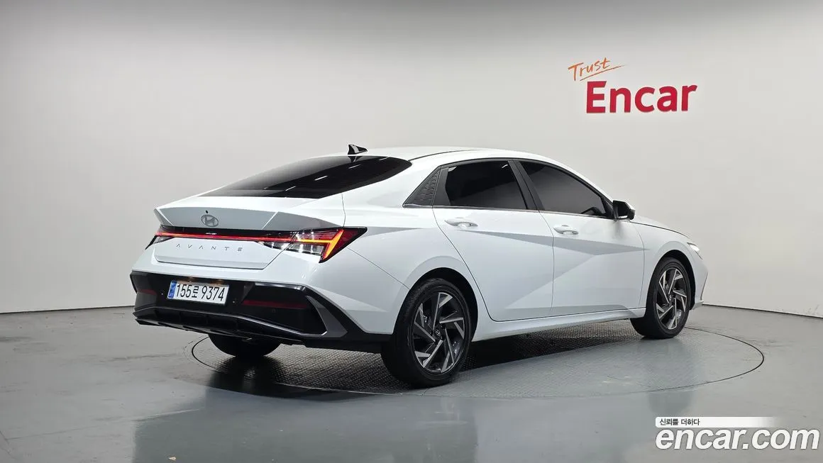 Hyundai AVANTE — фото 2