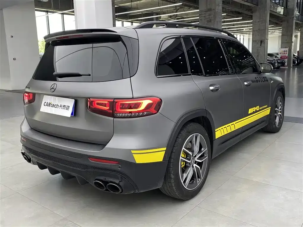 Mercedes-Benz GLB AMG — фото 9