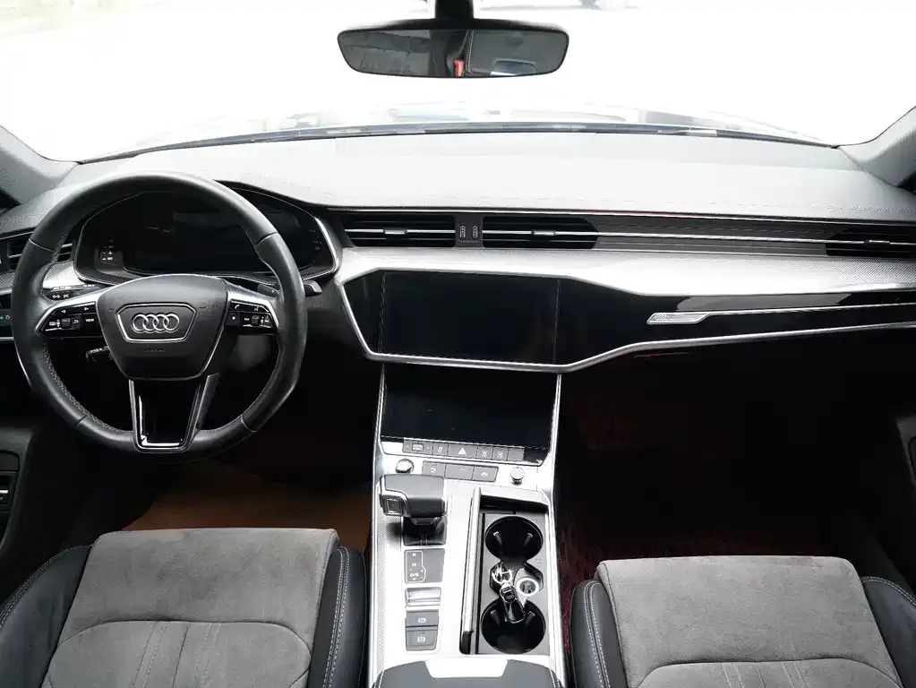 Audi A6L — фото 5
