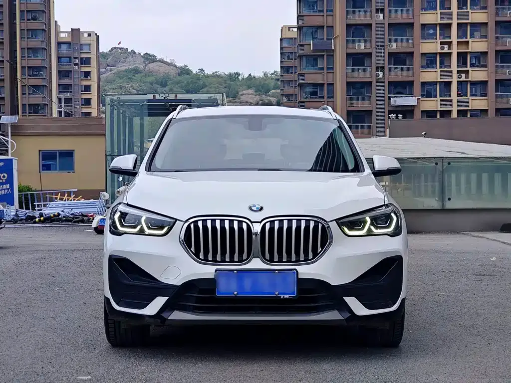 BMW X1 — фото 6