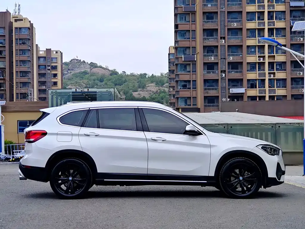BMW X1 — фото 3