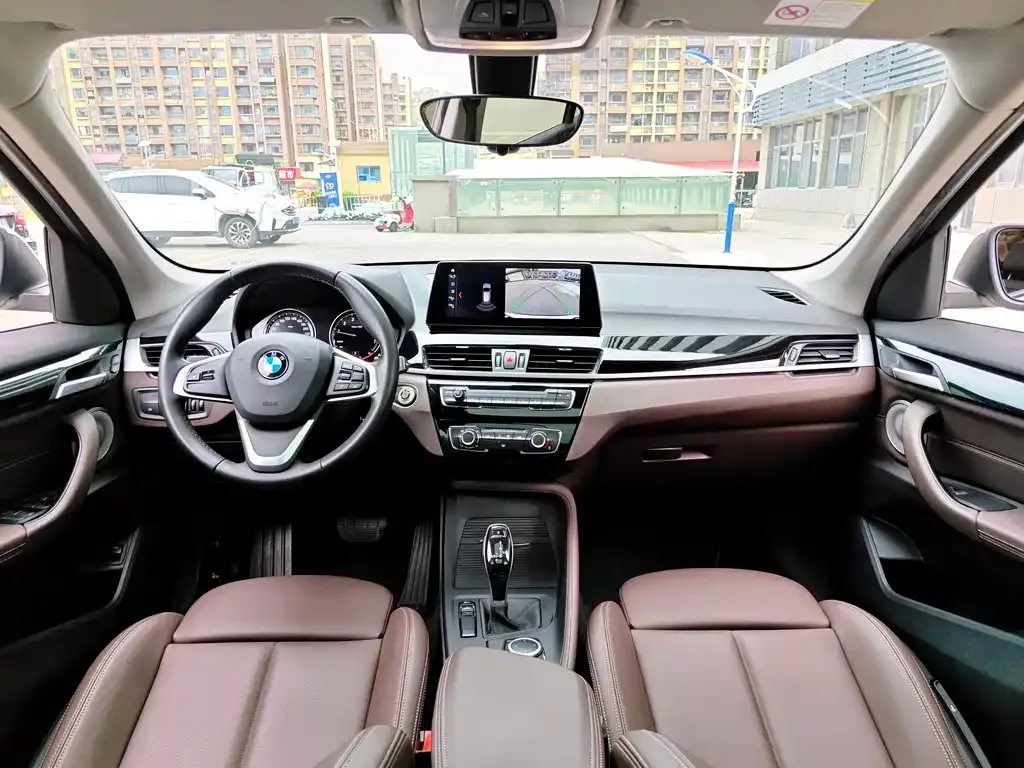 BMW X1 — фото 2