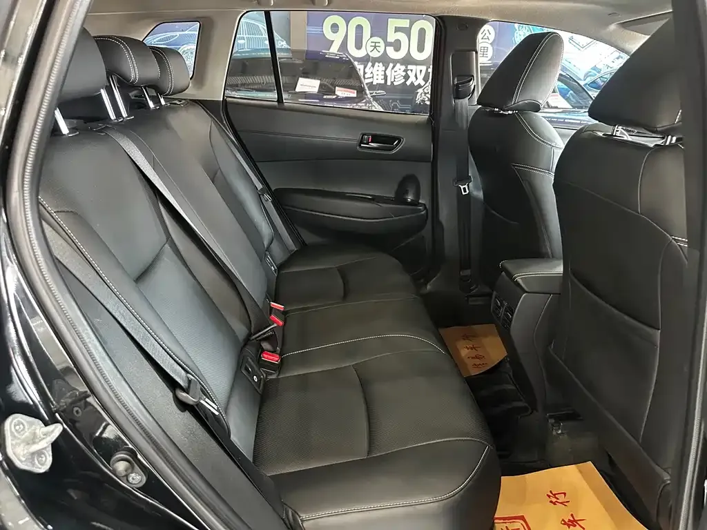 Toyota Corolla Cross — фото 7