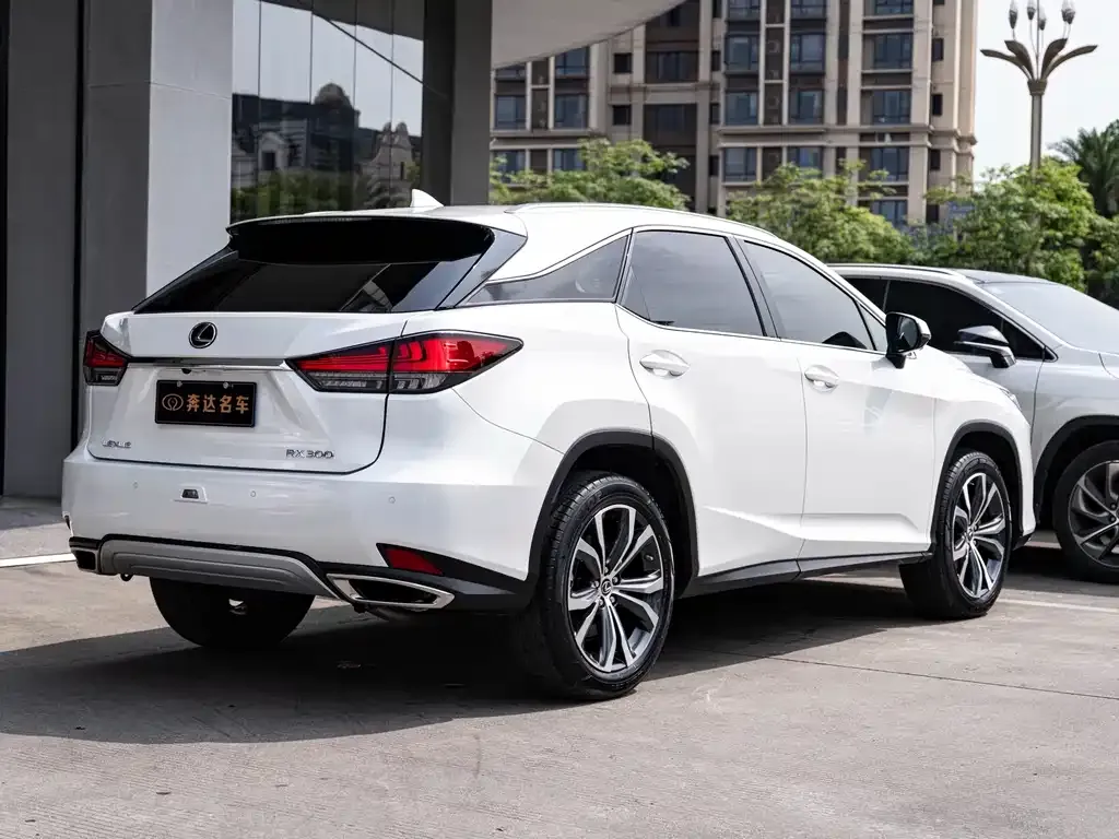 Lexus RX — фото 3