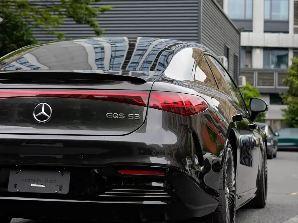 Mercedes-Benz EQS AMG — фото 2