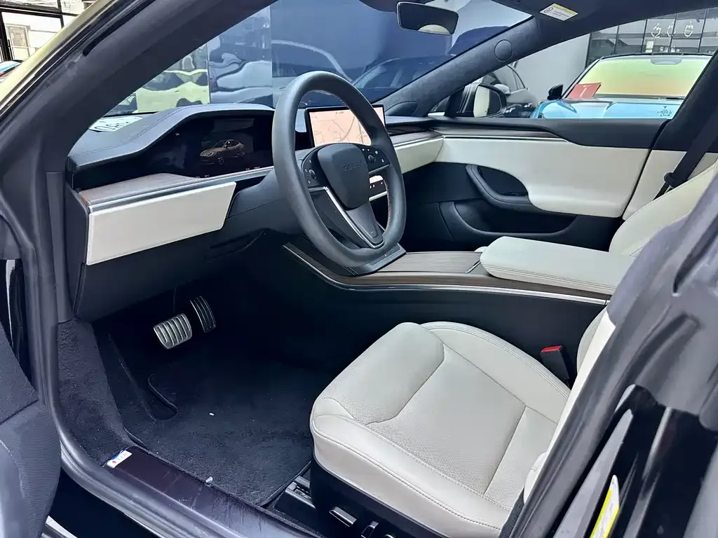 Tesla Model S — фото 9