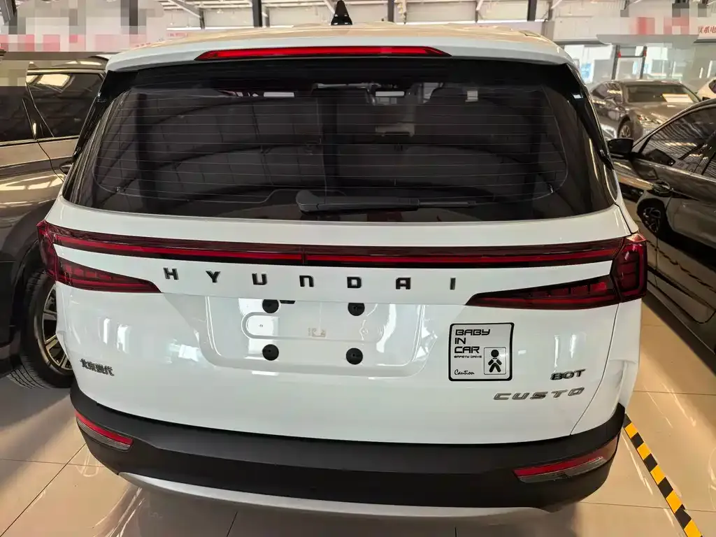 Hyundai Custo — фото 2