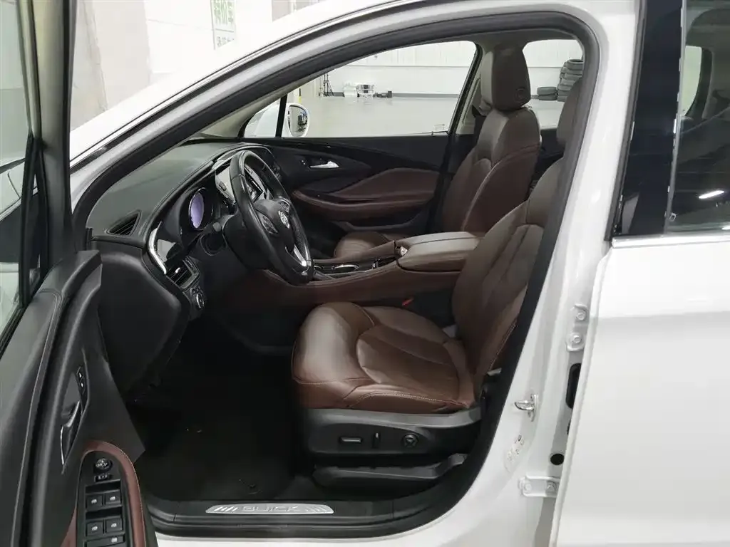 Buick Envision Plus — фото 8