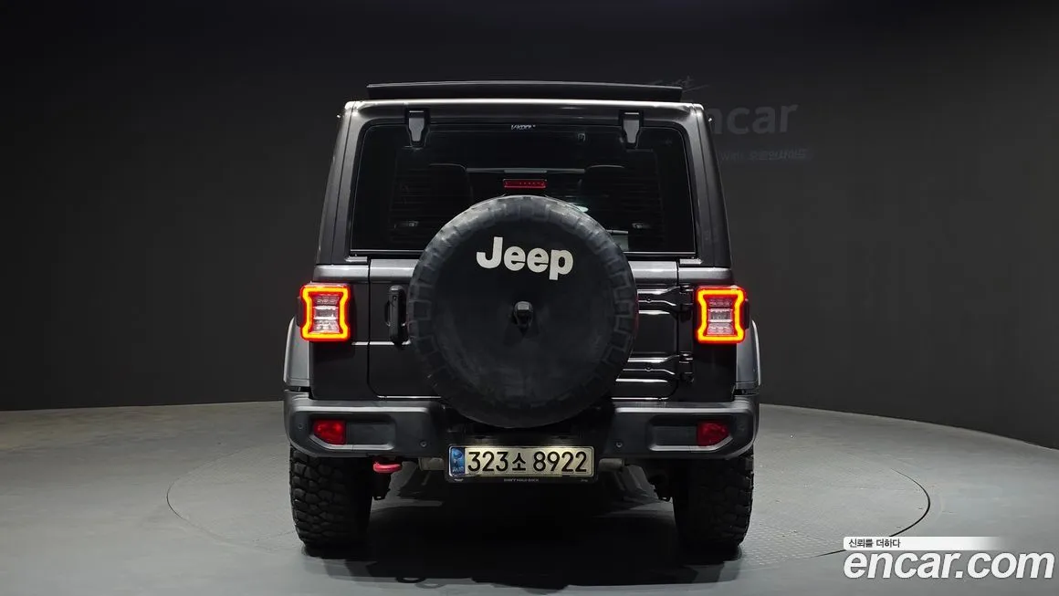 Jeep Wrangler — фото 4