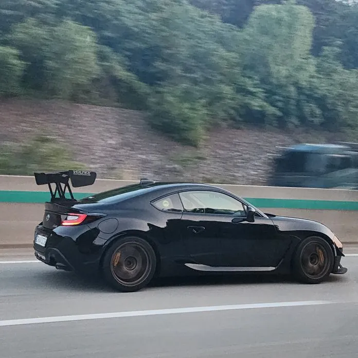 Toyota 86 — фото 1