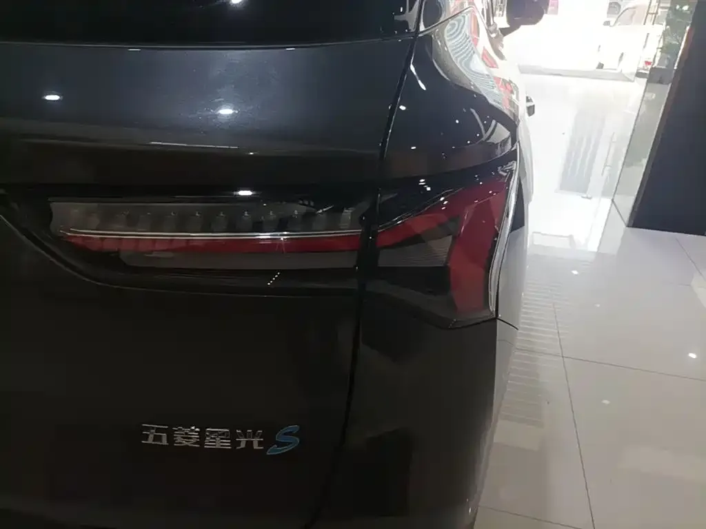 Wuling Xingguang S — фото 10