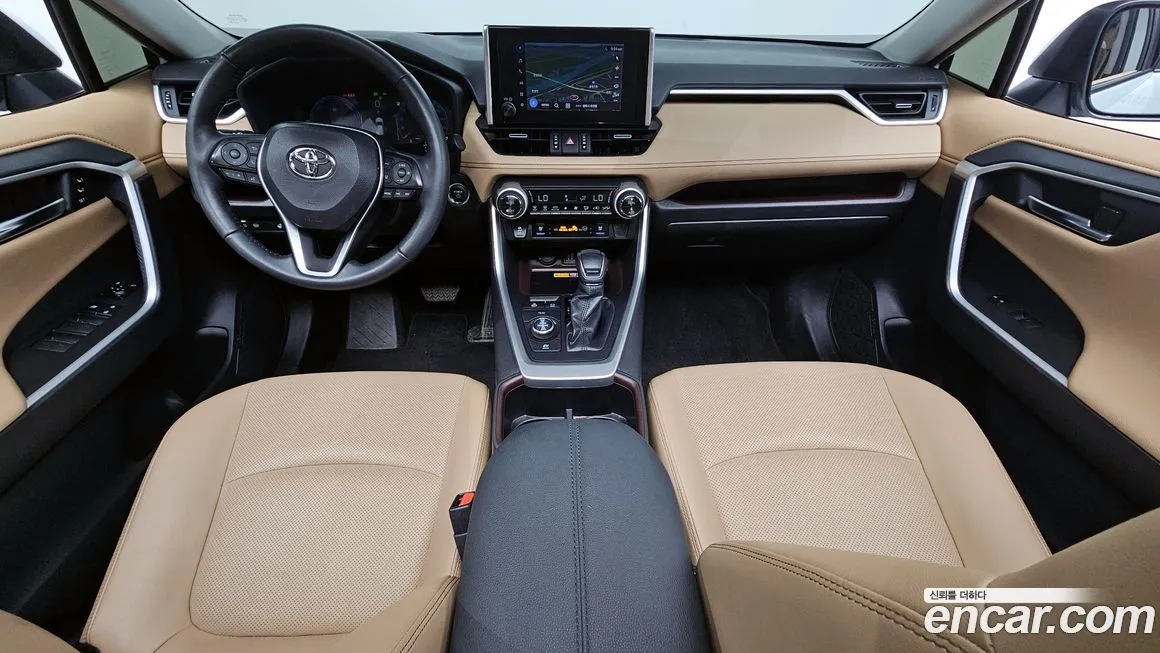Toyota RAV4 — фото 6