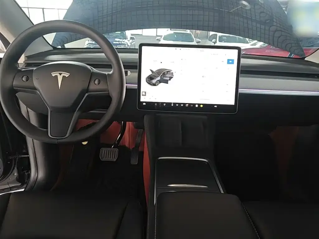 Tesla Model Y — фото 4