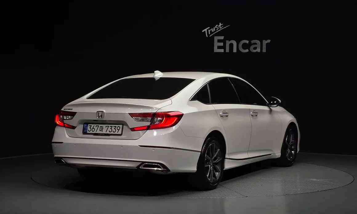Honda Accord — фото 3