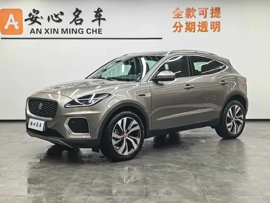 Jaguar E-PACE — фото 1