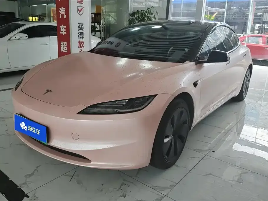 Tesla Model 3 — фото 1