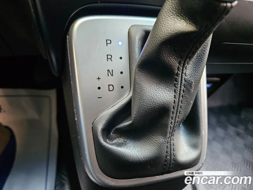 Hyundai Staria — фото 2