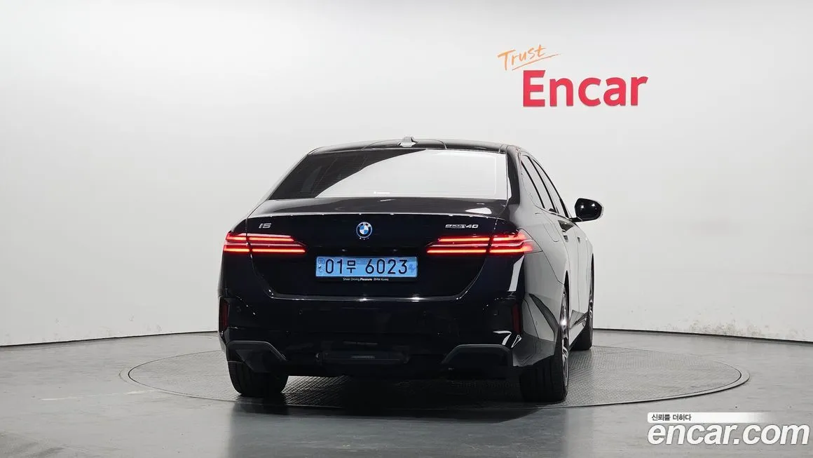 BMW i5 — фото 4