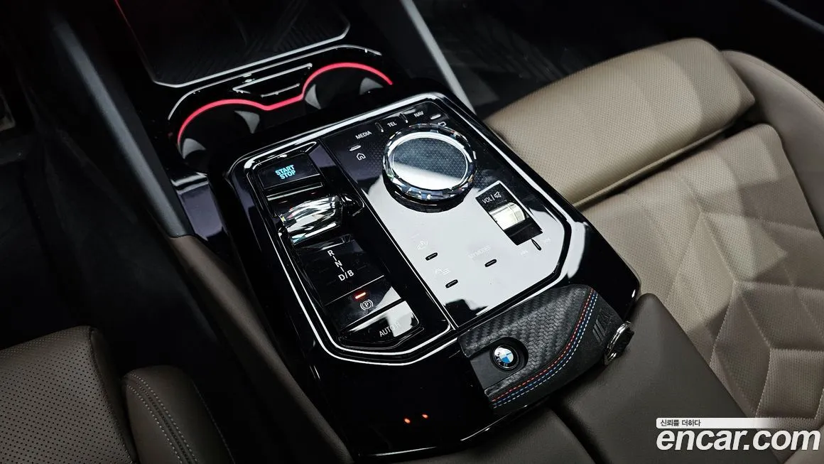 BMW i5 — фото 5