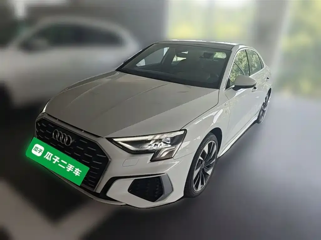 Audi A3 — фото 1