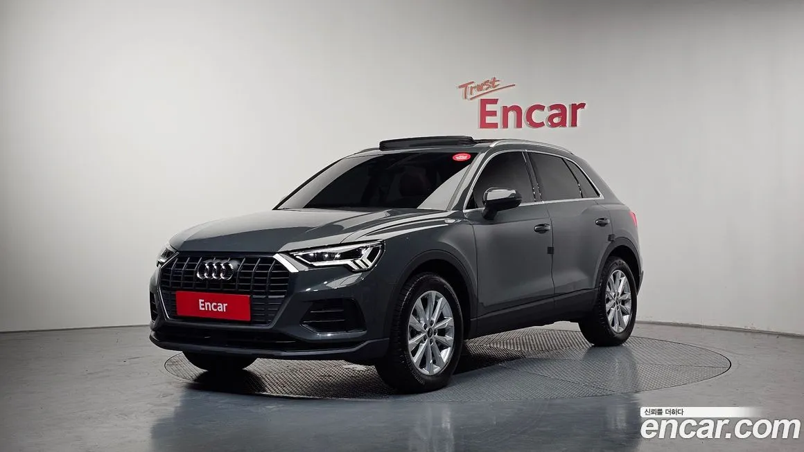 Audi Q3 — фото 1