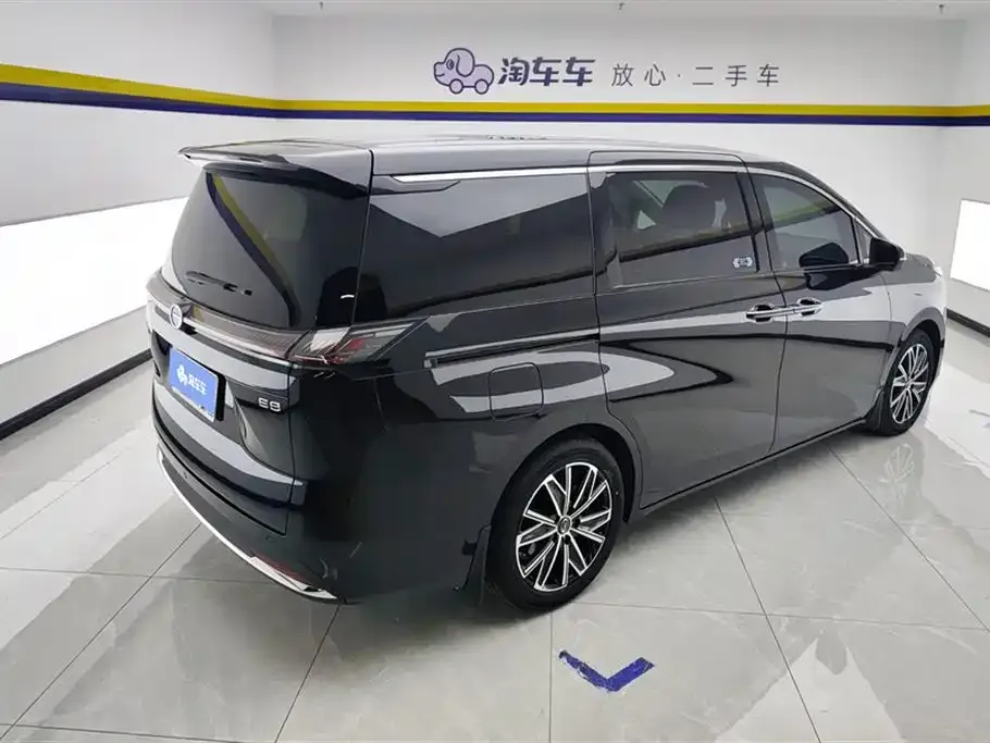 GAC Motor Trumpchi E8 — фото 4