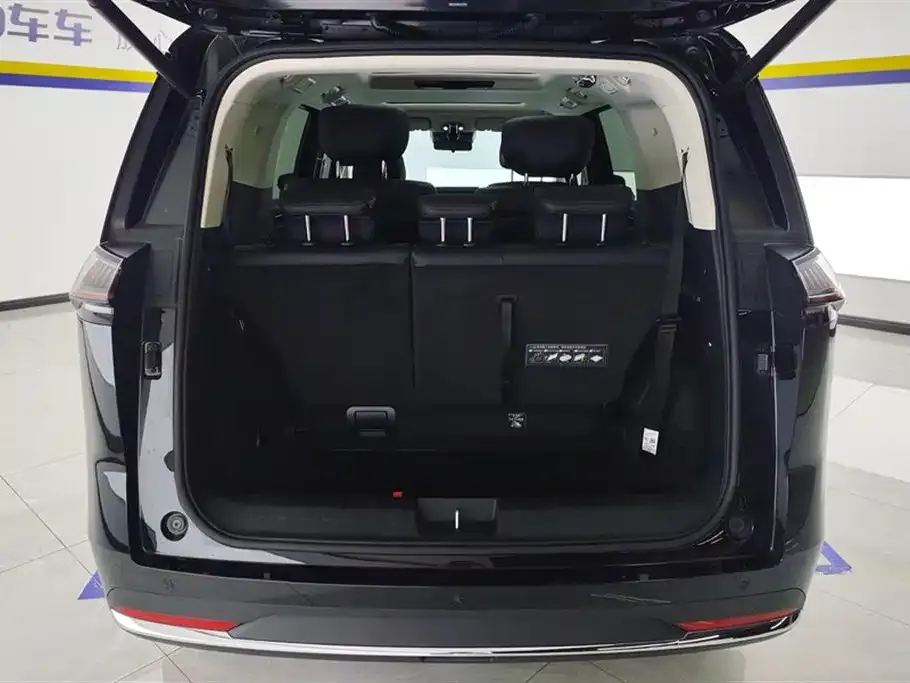 GAC Motor Trumpchi E8 — фото 10