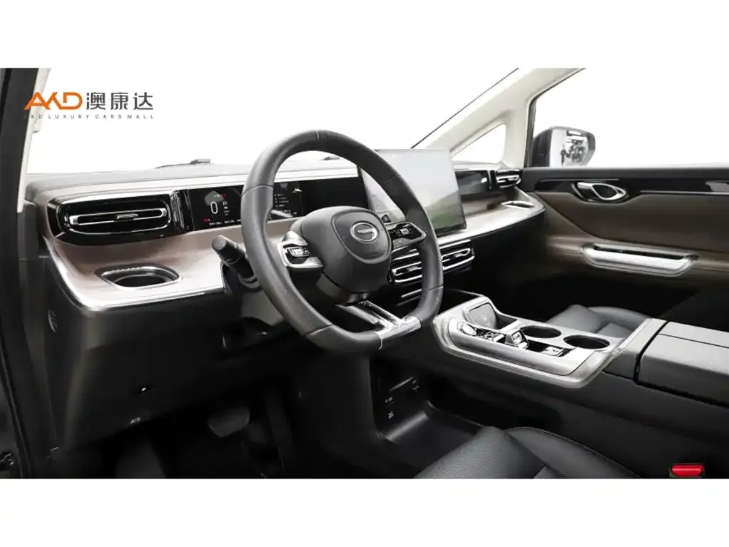 GAC Motor E8 Hybrid — фото 3