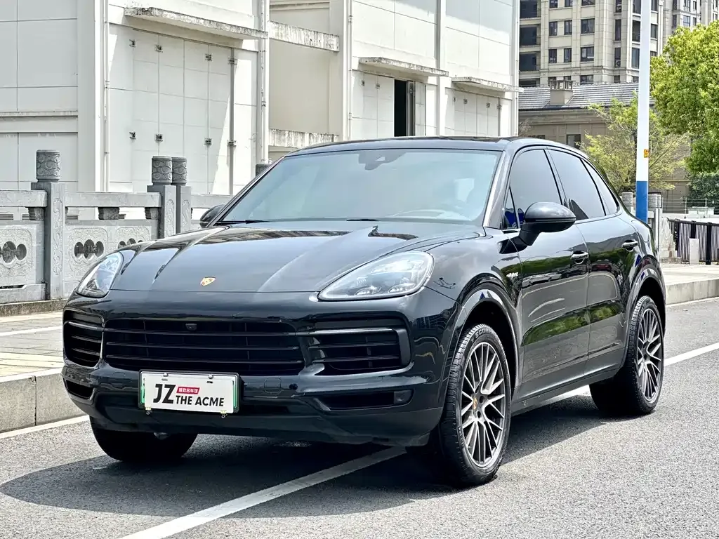 Porsche Cayenne Hybrid — фото 1