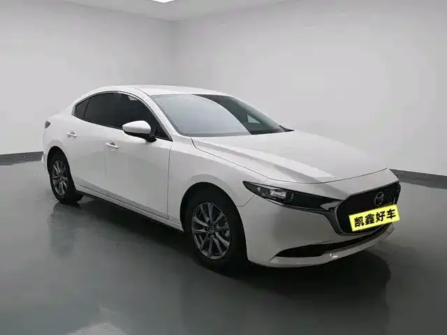 Mazda 3 Axela — фото 10
