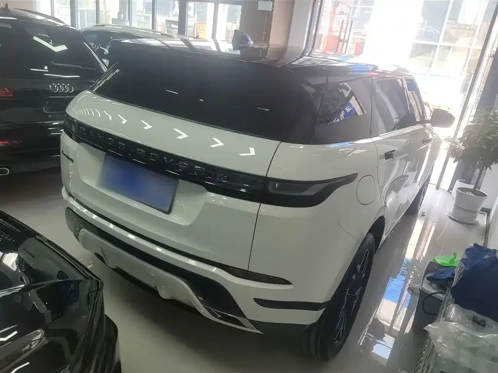 Land Rover Evoque — фото 5