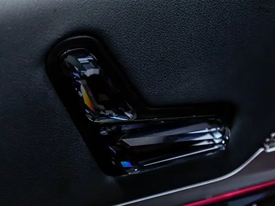 BMW i7 — фото 3