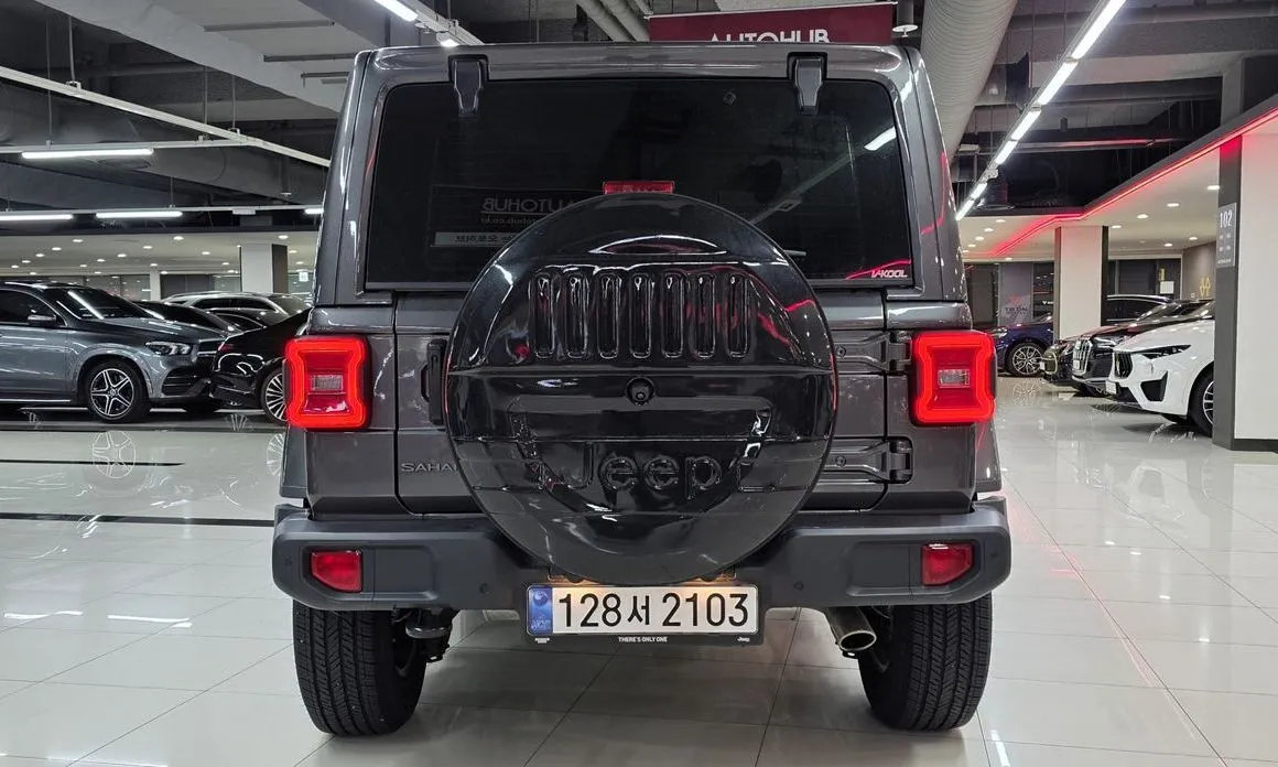 Jeep Wrangler — фото 2