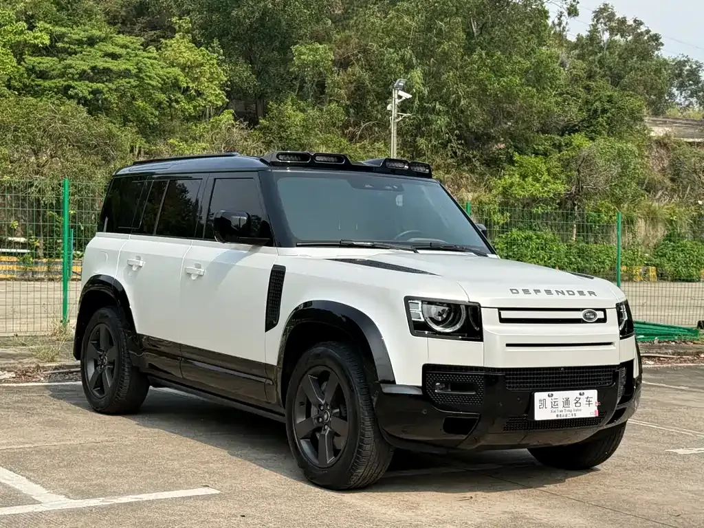 Land Rover Defender — фото 7