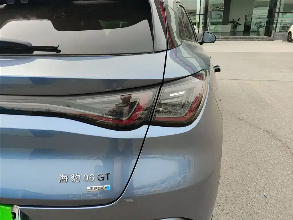 BYD Seal 06GT — фото 10